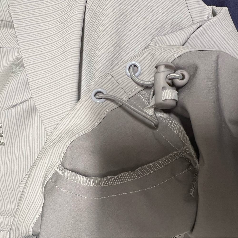 Travis Mathew Luca quarter zip golf windbreaker - Picture 9 of 9